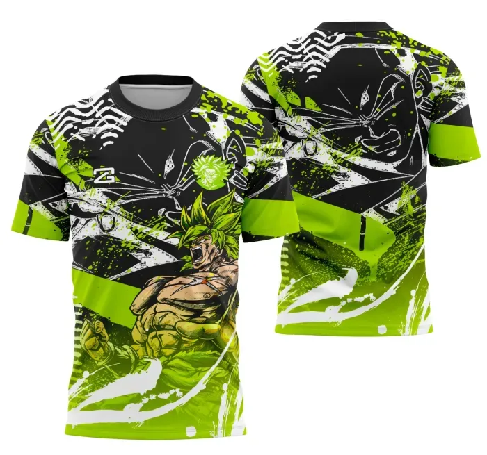 Camiseta unissex preta com logo no peito e estampa grande nas costas do personagem Broly em estilo interclasse vibrante