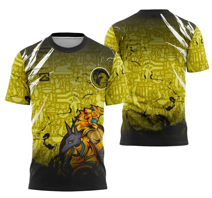 Camiseta unissex preta com logo no peito e estampa grande nas costas inspirada no tema Horus Interclasse, perfeita para quem busca estilo e identidade em camisas personalizadas.